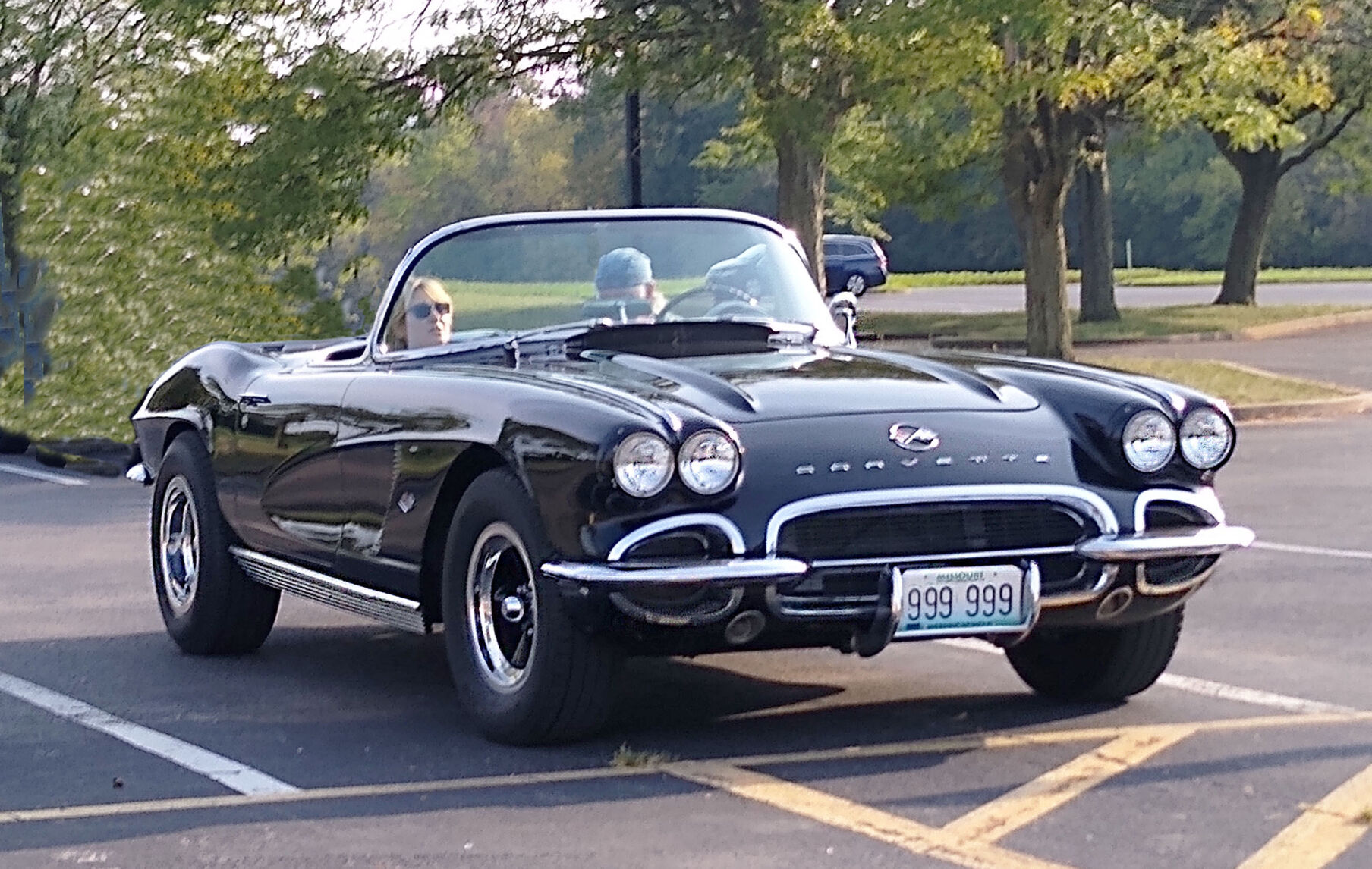Tim and Lynette, ridin’ in a Vette. What better way to spend a sunny day?!